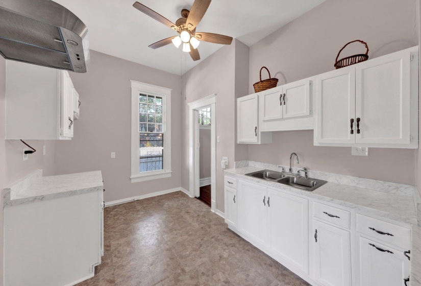1701 VESEY AVE, Memphis, Tennessee 38114, 3 Bedroom Bedrooms, 8 Room Rooms,2 BathroomBathrooms,Residential,For Sale,VESEY,0,10219319