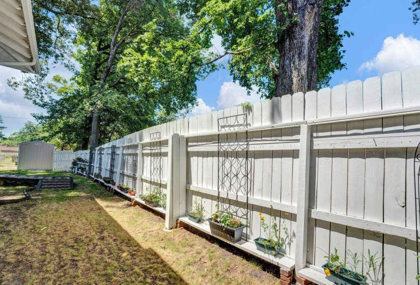 1701 VESEY AVE, Memphis, Tennessee 38114, 3 Bedroom Bedrooms, 8 Room Rooms,2 BathroomBathrooms,Residential,For Sale,VESEY,0,10219319