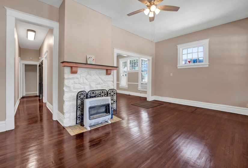 1701 VESEY AVE, Memphis, Tennessee 38114, 3 Bedroom Bedrooms, 8 Room Rooms,2 BathroomBathrooms,Residential,For Sale,VESEY,0,10219319