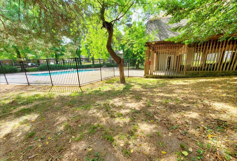 6767 MEADOW OAK PL, Memphis, Tennessee 38120, 2 Bedroom Bedrooms, 5 Room Rooms,2 BathroomBathrooms,Residential,For Sale,MEADOW OAK,0,10219352