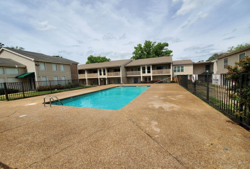 6767 MEADOW OAK PL, Memphis, Tennessee 38120, 2 Bedroom Bedrooms, 5 Room Rooms,2 BathroomBathrooms,Residential,For Sale,MEADOW OAK,0,10219352