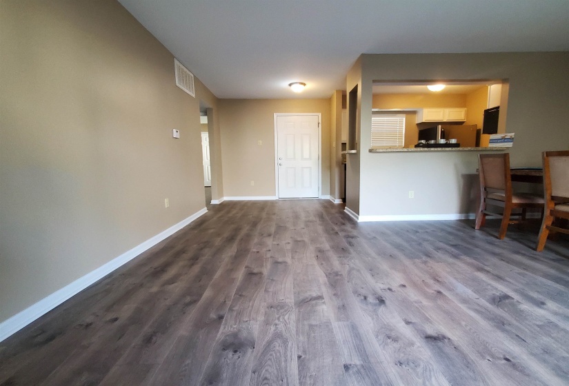 6767 MEADOW OAK PL, Memphis, Tennessee 38120, 2 Bedroom Bedrooms, 5 Room Rooms,2 BathroomBathrooms,Residential,For Sale,MEADOW OAK,0,10219352