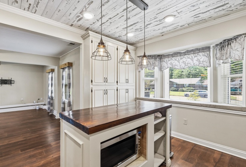 1234 GREENVIEW RD, Collierville, Tennessee 38017, 4 Bedrooms Bedrooms, 8 Rooms Rooms,2 BathroomsBathrooms,Residential,For Sale,GREENVIEW,10219356