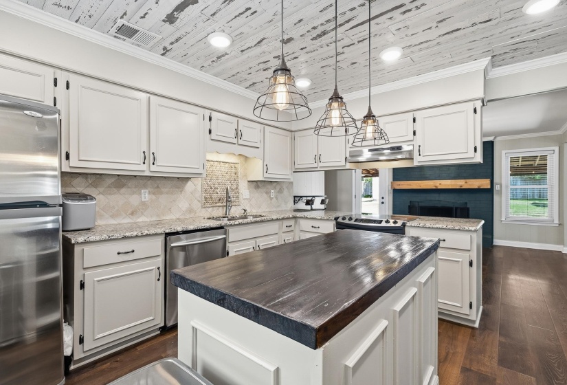 1234 GREENVIEW RD, Collierville, Tennessee 38017, 4 Bedrooms Bedrooms, 8 Rooms Rooms,2 BathroomsBathrooms,Residential,For Sale,GREENVIEW,10219356