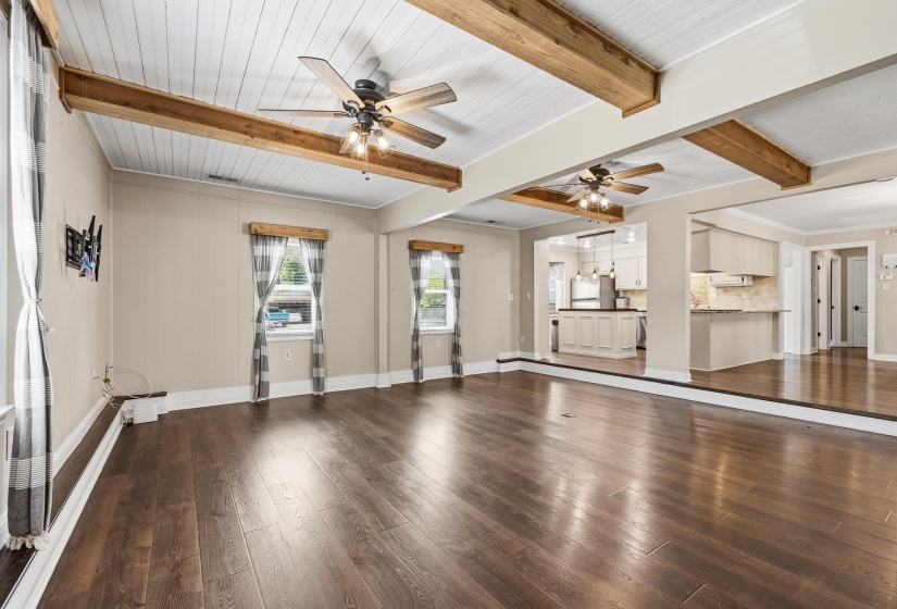 1234 GREENVIEW RD, Collierville, Tennessee 38017, 4 Bedrooms Bedrooms, 8 Rooms Rooms,2 BathroomsBathrooms,Residential,For Sale,GREENVIEW,10219356