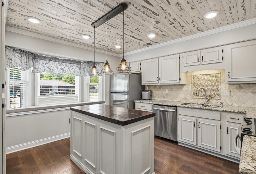 1234 GREENVIEW RD, Collierville, Tennessee 38017, 4 Bedrooms Bedrooms, 8 Rooms Rooms,2 BathroomsBathrooms,Residential,For Sale,GREENVIEW,10219356