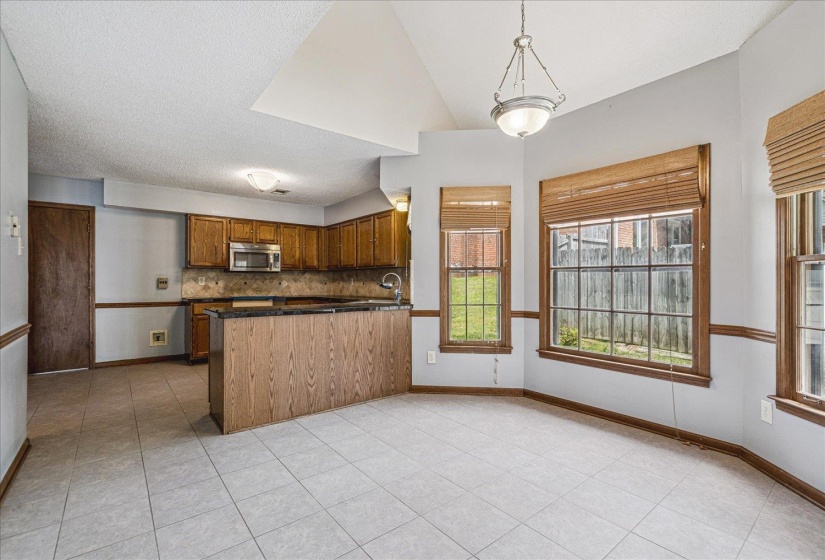 8529 BUCKHURST RD, Memphis, Tennessee 38016, 4 Bedroom Bedrooms, 10 Room Rooms,3 BathroomBathrooms,Residential,For Sale,BUCKHURST,0,10219359