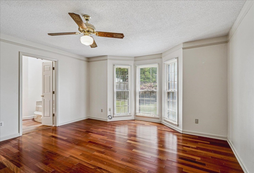 8529 BUCKHURST RD, Memphis, Tennessee 38016, 4 Bedroom Bedrooms, 10 Room Rooms,3 BathroomBathrooms,Residential,For Sale,BUCKHURST,0,10219359