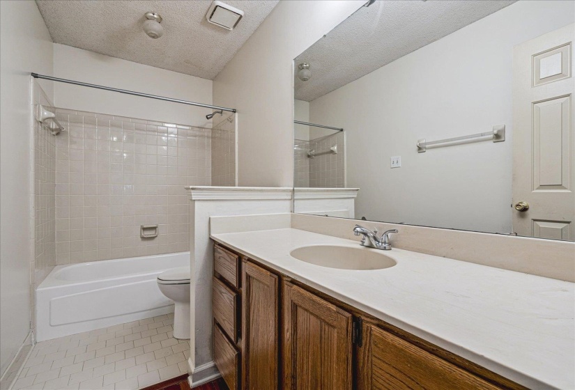 8529 BUCKHURST RD, Memphis, Tennessee 38016, 4 Bedroom Bedrooms, 10 Room Rooms,3 BathroomBathrooms,Residential,For Sale,BUCKHURST,0,10219359