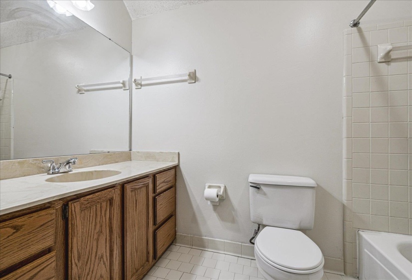 8529 BUCKHURST RD, Memphis, Tennessee 38016, 4 Bedroom Bedrooms, 10 Room Rooms,3 BathroomBathrooms,Residential,For Sale,BUCKHURST,0,10219359