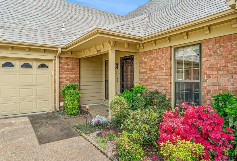 8529 BUCKHURST RD, Memphis, Tennessee 38016, 4 Bedroom Bedrooms, 10 Room Rooms,3 BathroomBathrooms,Residential,For Sale,BUCKHURST,0,10219359