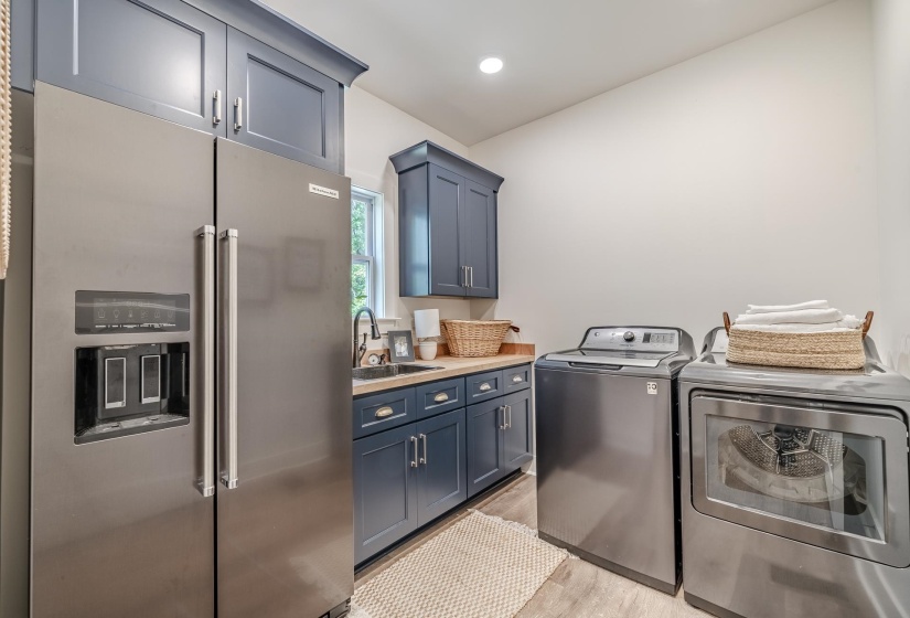 265 ISLAND VIEW DR, Counce, Tennessee 38326, 4 Bedrooms Bedrooms, 10 Rooms Rooms,3.1 BathroomsBathrooms,Residential,For Sale,ISLAND VIEW,10219375