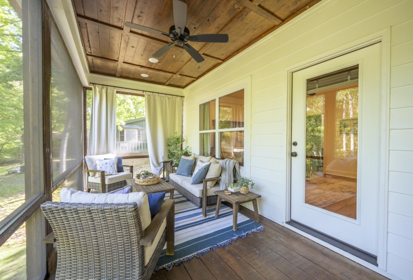 265 ISLAND VIEW DR, Counce, Tennessee 38326, 4 Bedrooms Bedrooms, 10 Rooms Rooms,3.1 BathroomsBathrooms,Residential,For Sale,ISLAND VIEW,10219375