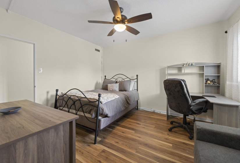 1960 PARKWAY AVE, Memphis, Tennessee 38112, 1 Bedroom Bedrooms, 3 Rooms Rooms,1 BathroomBathrooms,Residential,For Sale,PARKWAY,10219386