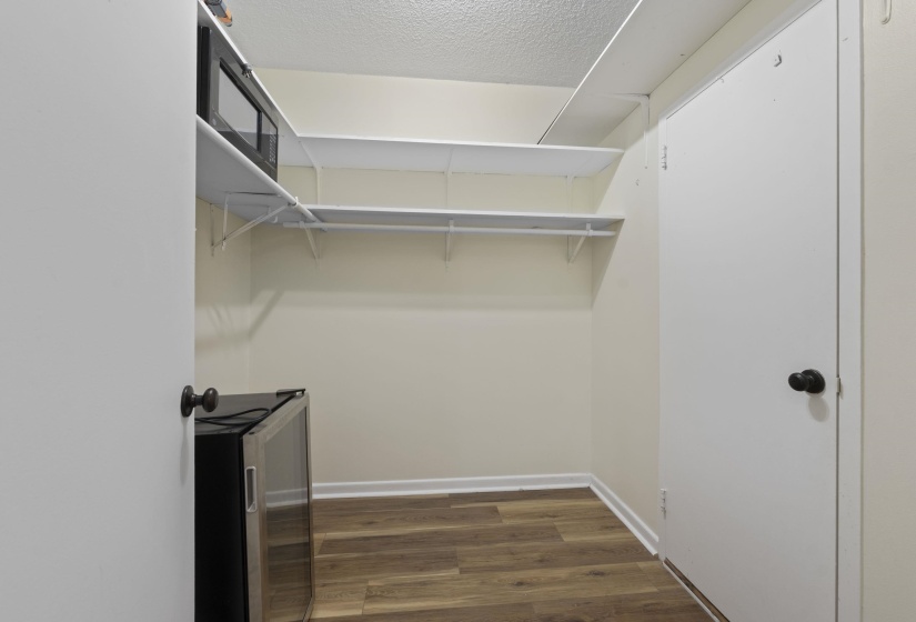 1960 PARKWAY AVE, Memphis, Tennessee 38112, 1 Bedroom Bedrooms, 3 Rooms Rooms,1 BathroomBathrooms,Residential,For Sale,PARKWAY,10219386