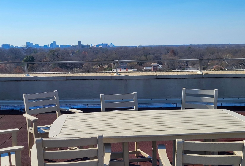 1960 PARKWAY AVE, Memphis, Tennessee 38112, 1 Bedroom Bedrooms, 3 Rooms Rooms,1 BathroomBathrooms,Residential,For Sale,PARKWAY,10219386