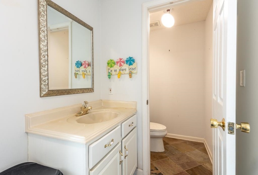 1539 BROOKSIDE DR, Germantown, Tennessee 38138, 4 Bedroom Bedrooms, 8 Room Rooms,3 BathroomBathrooms,Residential,For Sale,BROOKSIDE,0,10219390