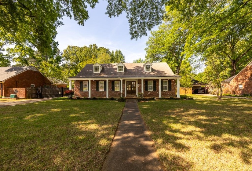 1539 BROOKSIDE DR, Germantown, Tennessee 38138, 4 Bedroom Bedrooms, 8 Room Rooms,3 BathroomBathrooms,Residential,For Sale,BROOKSIDE,0,10219390