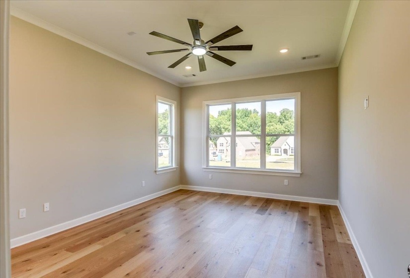 5310 THUNDERBOLT CV, Lakeland, Tennessee 38002, 5 Bedroom Bedrooms, 2 Room Rooms,4.1 BathroomBathrooms,Residential,For Sale,THUNDERBOLT,0,10219392