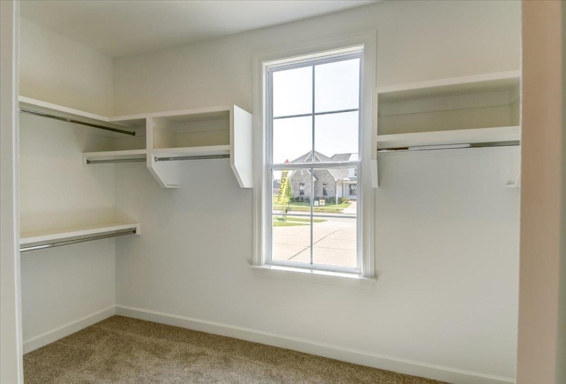 5310 THUNDERBOLT CV, Lakeland, Tennessee 38002, 5 Bedroom Bedrooms, 2 Room Rooms,4.1 BathroomBathrooms,Residential,For Sale,THUNDERBOLT,0,10219392