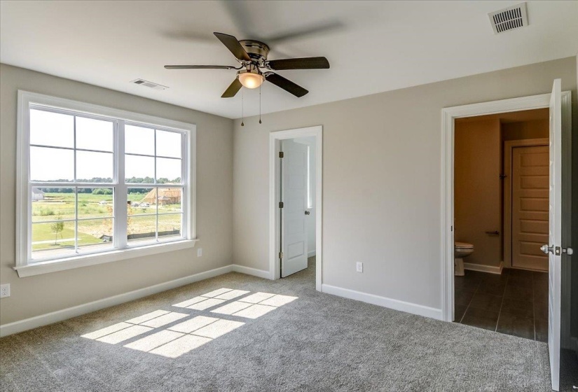 5310 THUNDERBOLT CV, Lakeland, Tennessee 38002, 5 Bedroom Bedrooms, 2 Room Rooms,4.1 BathroomBathrooms,Residential,For Sale,THUNDERBOLT,0,10219392
