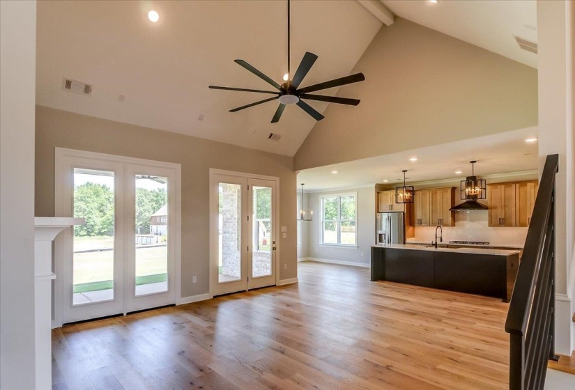 5310 THUNDERBOLT CV, Lakeland, Tennessee 38002, 5 Bedroom Bedrooms, 2 Room Rooms,4.1 BathroomBathrooms,Residential,For Sale,THUNDERBOLT,0,10219392