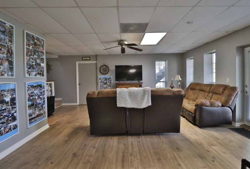 390 QUARRY HOLLOW PT, Savannah, Tennessee 38372, 4 Bedroom Bedrooms, 12 Room Rooms,4.1 BathroomBathrooms,Residential,For Sale,QUARRY HOLLOW,0,10219400