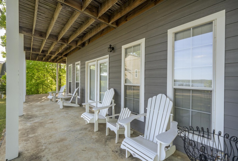 390 QUARRY HOLLOW PT, Savannah, Tennessee 38372, 4 Bedroom Bedrooms, 12 Room Rooms,4.1 BathroomBathrooms,Residential,For Sale,QUARRY HOLLOW,0,10219400