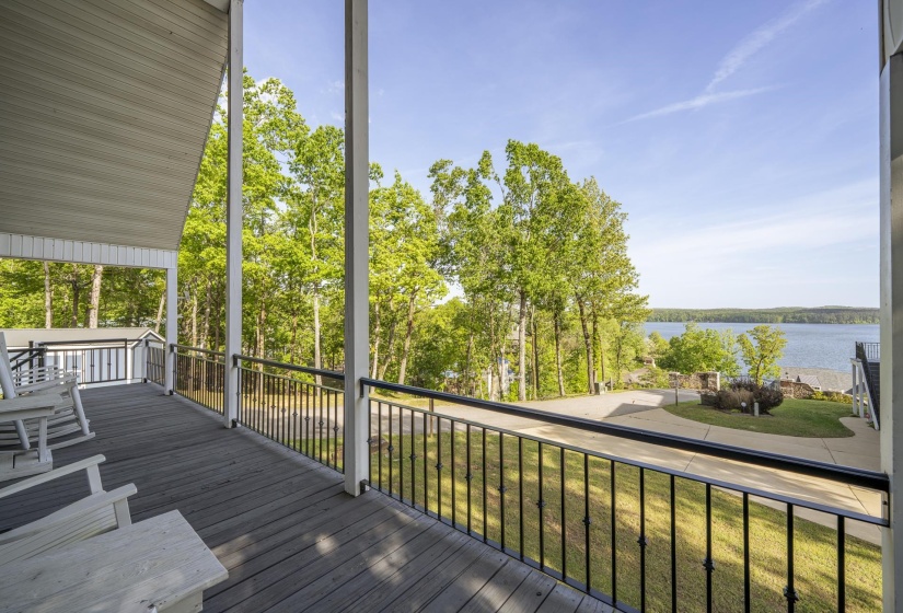 390 QUARRY HOLLOW PT, Savannah, Tennessee 38372, 4 Bedroom Bedrooms, 12 Room Rooms,4.1 BathroomBathrooms,Residential,For Sale,QUARRY HOLLOW,0,10219400