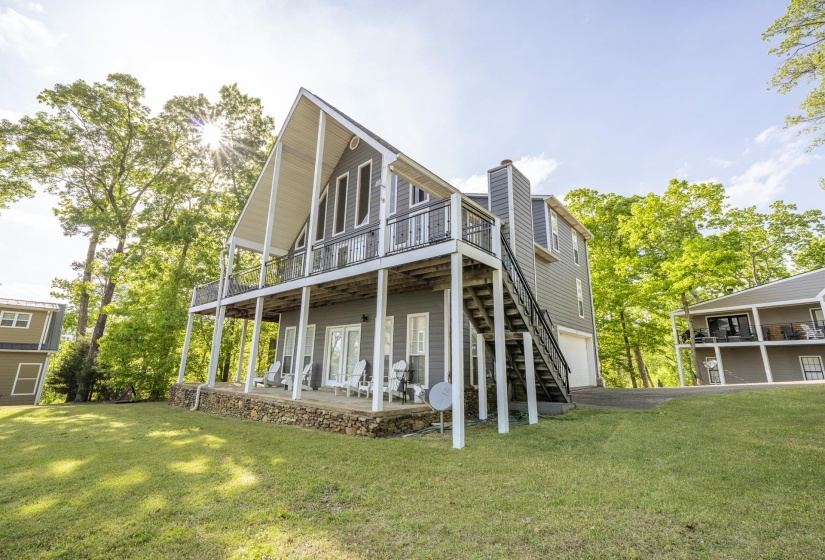 390 QUARRY HOLLOW PT, Savannah, Tennessee 38372, 4 Bedroom Bedrooms, 12 Room Rooms,4.1 BathroomBathrooms,Residential,For Sale,QUARRY HOLLOW,0,10219400