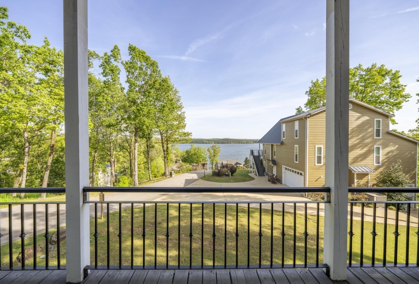 390 QUARRY HOLLOW PT, Savannah, Tennessee 38372, 4 Bedroom Bedrooms, 12 Room Rooms,4.1 BathroomBathrooms,Residential,For Sale,QUARRY HOLLOW,0,10219400