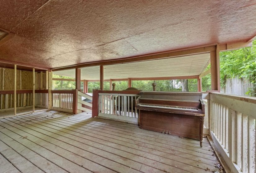 3066 REDBUD RD, Memphis, Tennessee 38109, 3 Bedrooms Bedrooms, 7 Rooms Rooms,2 BathroomsBathrooms,Residential,For Sale,REDBUD,10219403