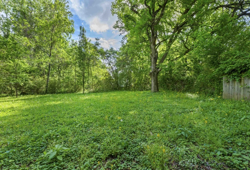 3066 REDBUD RD, Memphis, Tennessee 38109, 3 Bedrooms Bedrooms, 7 Rooms Rooms,2 BathroomsBathrooms,Residential,For Sale,REDBUD,10219403
