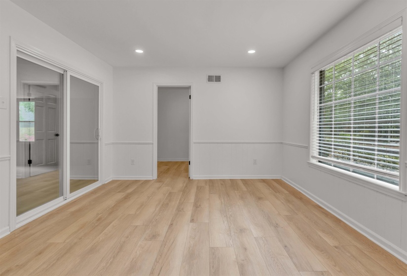 8077 FARMINGTON DR, Germantown, Tennessee 38138, 4 Bedrooms Bedrooms, 9 Rooms Rooms,2.1 BathroomsBathrooms,Residential,For Sale,FARMINGTON,10219404