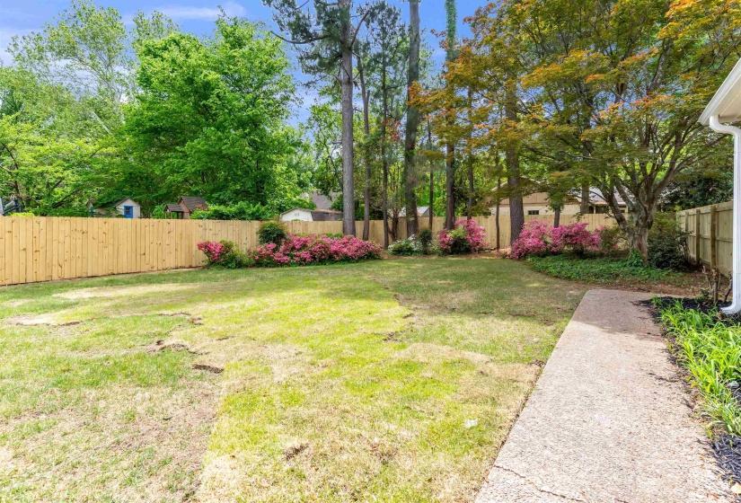 8077 FARMINGTON DR, Germantown, Tennessee 38138, 4 Bedrooms Bedrooms, 9 Rooms Rooms,2.1 BathroomsBathrooms,Residential,For Sale,FARMINGTON,10219404