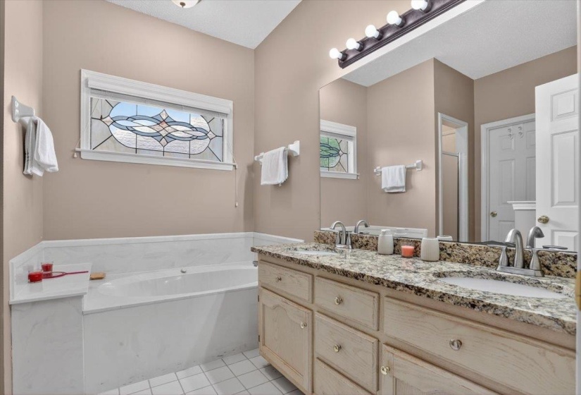 6220 DAYBREAK DR, Bartlett, Tennessee 38135, 3 Bedrooms Bedrooms, 9 Rooms Rooms,2.1 BathroomsBathrooms,Residential,For Sale,DAYBREAK,10219407