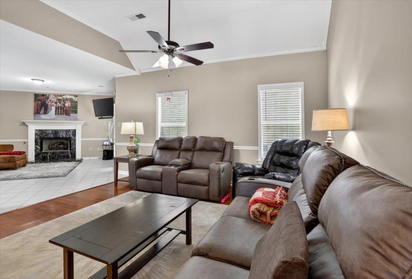 6220 DAYBREAK DR, Bartlett, Tennessee 38135, 3 Bedrooms Bedrooms, 9 Rooms Rooms,2.1 BathroomsBathrooms,Residential,For Sale,DAYBREAK,10219407