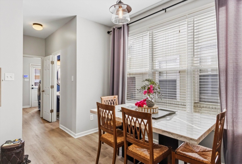 1182 ISLE VIEW DR, Memphis, Tennessee 38103, 3 Bedrooms Bedrooms, 6 Rooms Rooms,2.1 BathroomsBathrooms,Residential,For Sale,ISLE VIEW,10219409