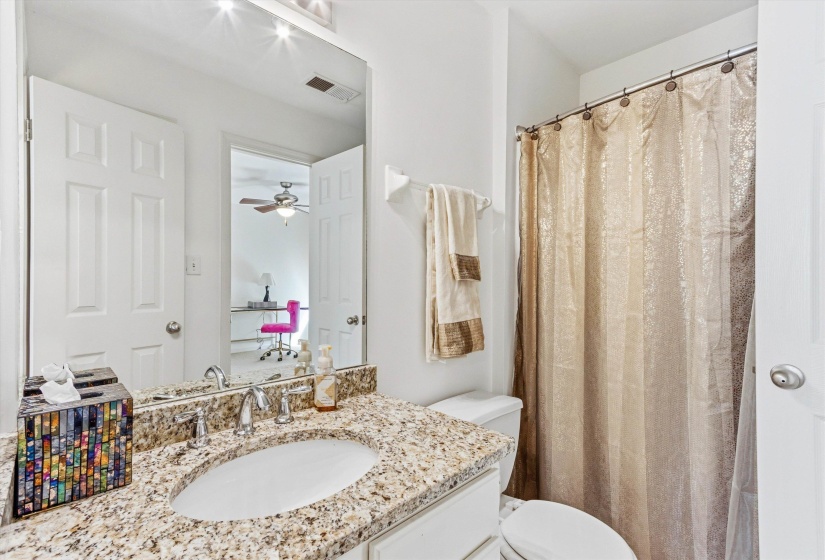 1182 ISLE VIEW DR, Memphis, Tennessee 38103, 3 Bedrooms Bedrooms, 6 Rooms Rooms,2.1 BathroomsBathrooms,Residential,For Sale,ISLE VIEW,10219409