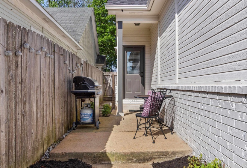 1182 ISLE VIEW DR, Memphis, Tennessee 38103, 3 Bedrooms Bedrooms, 6 Rooms Rooms,2.1 BathroomsBathrooms,Residential,For Sale,ISLE VIEW,10219409