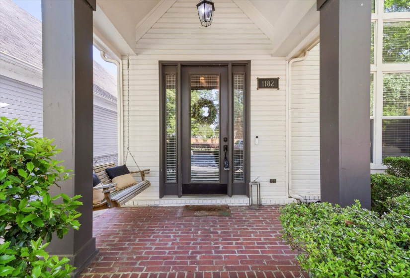 1182 ISLE VIEW DR, Memphis, Tennessee 38103, 3 Bedrooms Bedrooms, 6 Rooms Rooms,2.1 BathroomsBathrooms,Residential,For Sale,ISLE VIEW,10219409