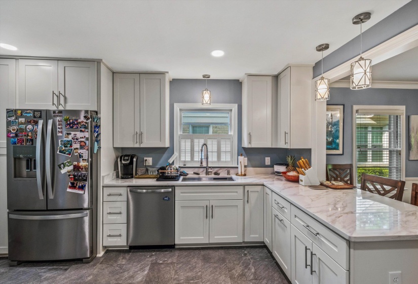 37 CENTURY ST, Memphis, Tennessee 38111, 3 Bedrooms Bedrooms, 8 Rooms Rooms,2 BathroomsBathrooms,Residential,For Sale,CENTURY,10219411