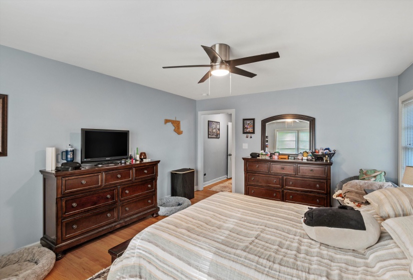 37 CENTURY ST, Memphis, Tennessee 38111, 3 Bedrooms Bedrooms, 8 Rooms Rooms,2 BathroomsBathrooms,Residential,For Sale,CENTURY,10219411