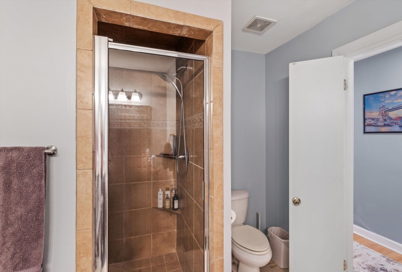 37 CENTURY ST, Memphis, Tennessee 38111, 3 Bedrooms Bedrooms, 8 Rooms Rooms,2 BathroomsBathrooms,Residential,For Sale,CENTURY,10219411