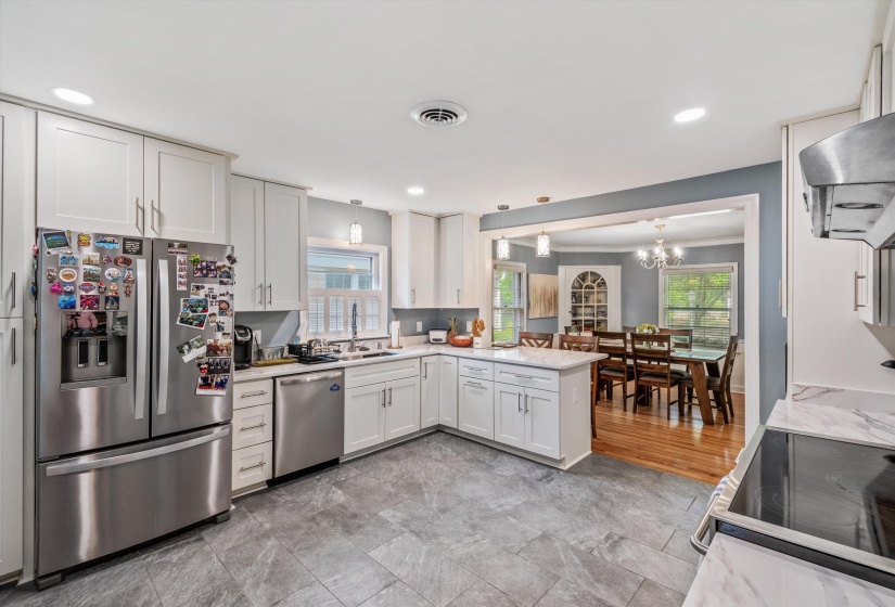 37 CENTURY ST, Memphis, Tennessee 38111, 3 Bedrooms Bedrooms, 8 Rooms Rooms,2 BathroomsBathrooms,Residential,For Sale,CENTURY,10219411