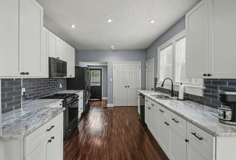 1825 FOSTER AVE, Memphis, Tennessee 38114, 3 Bedrooms Bedrooms, 2 Rooms Rooms,3 BathroomsBathrooms,Residential,For Sale,FOSTER,10219418