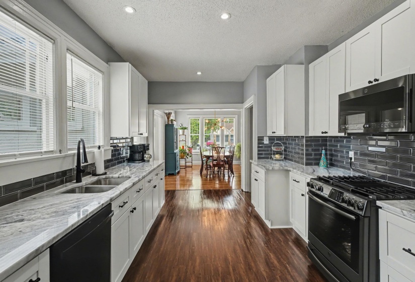 1825 FOSTER AVE, Memphis, Tennessee 38114, 3 Bedrooms Bedrooms, 2 Rooms Rooms,3 BathroomsBathrooms,Residential,For Sale,FOSTER,10219418