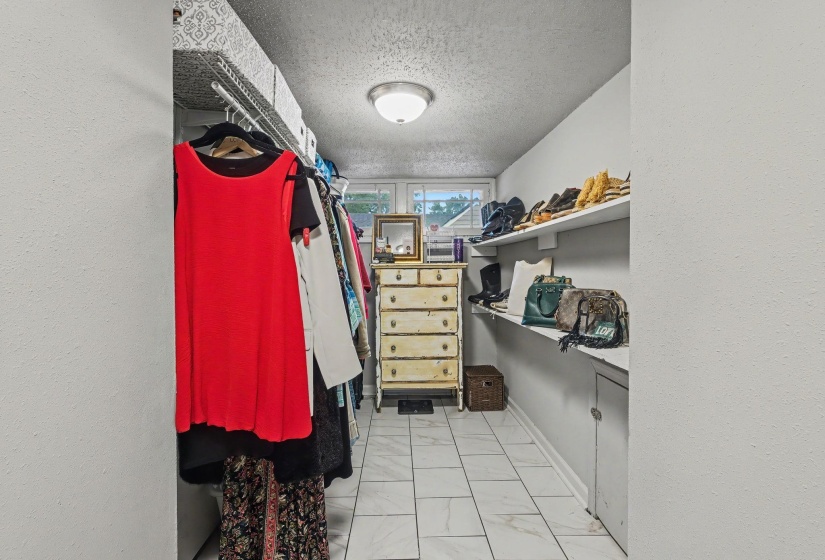 1825 FOSTER AVE, Memphis, Tennessee 38114, 3 Bedrooms Bedrooms, 2 Rooms Rooms,3 BathroomsBathrooms,Residential,For Sale,FOSTER,10219418