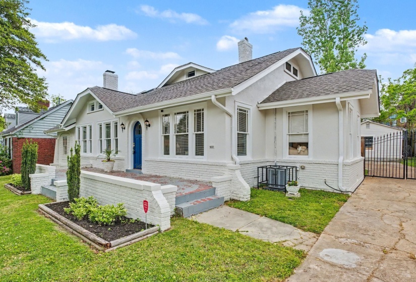 1825 FOSTER AVE, Memphis, Tennessee 38114, 3 Bedrooms Bedrooms, 2 Rooms Rooms,3 BathroomsBathrooms,Residential,For Sale,FOSTER,10219418