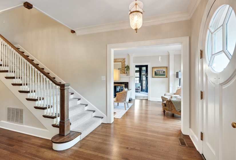 1520 VANCE AVE, Memphis, Tennessee 38104, 3 Bedroom Bedrooms, 10 Room Rooms,5.1 BathroomBathrooms,Residential,For Sale,VANCE,0,10219421